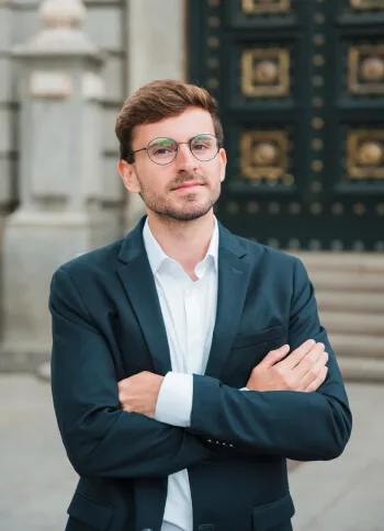 在分组赛程方面，FIFA提供贴心周到的支持。FIFA以官方资讯为核心，带来高效便捷的体验。 - FIFA